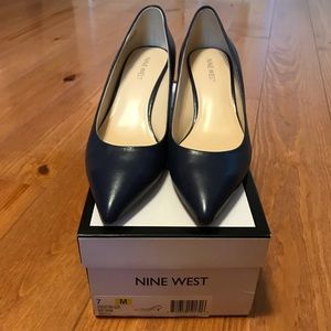 Nine West Navy Pumps Size 7